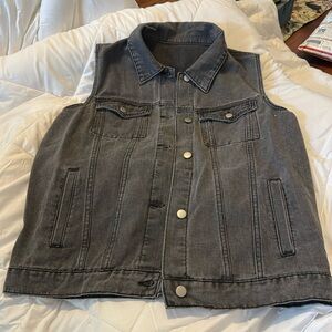 Light wash black denim vest XL